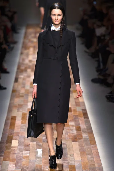 Look 33